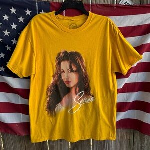 Yellow Selena cotton t-shirt size L